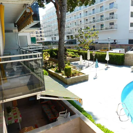 Apartamentos Montblanc Familidays 013 Salou Exterior photo